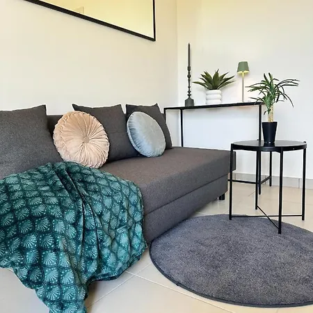 Willa Just Langhe Casa Dolcetto Novello